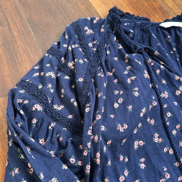 Lucky Brand Women’s Long Sleeve Floral and Lace Peasant Style Blouse Small - Picture 4 of 6